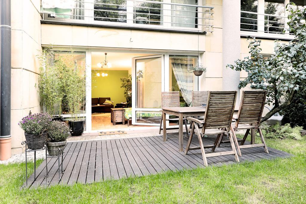 Lovely Garden Flat Near Royal Park Warszawa Pokój zdjęcie